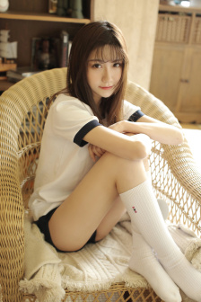 把毛笔放到洞里写字不准掉